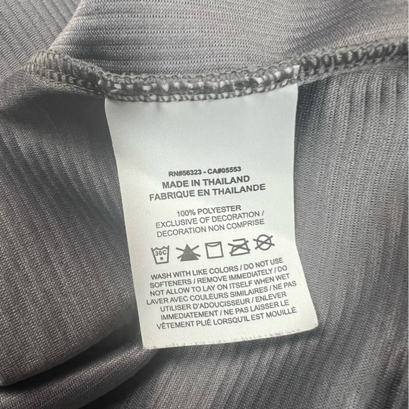 NIKE Sweatshirt Womens Small Gray Dri Fit Pullover Training Hoodie Ribbed BV5043 - Picture 6 of 8